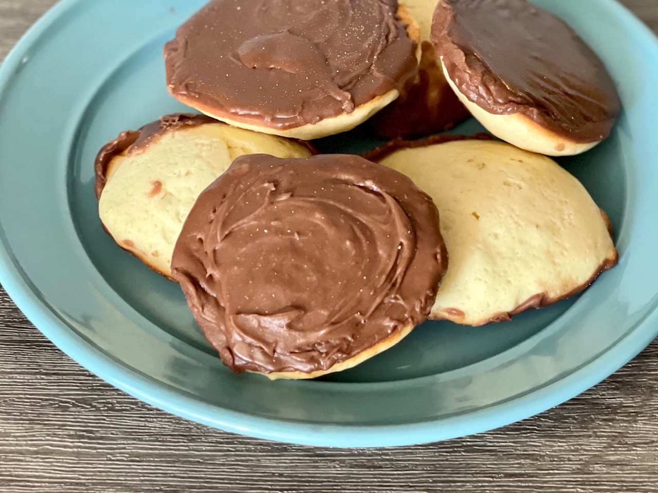 Chocolate-Frosted Cookies